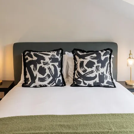 Host & Stay - The Pilgrim House-2